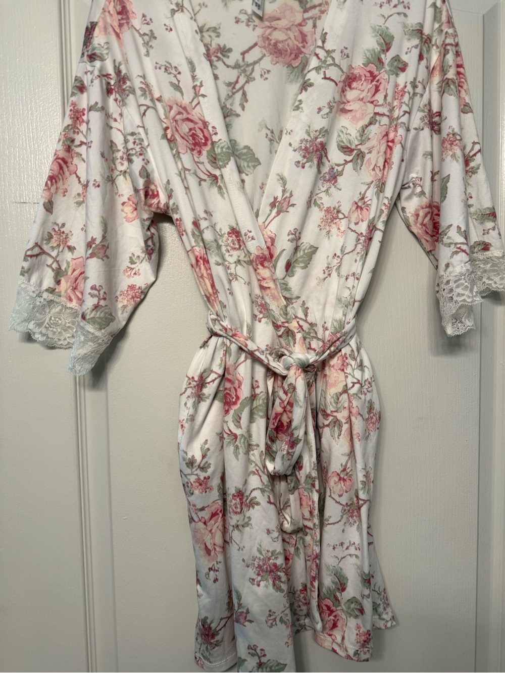 Flora Nikrooz Floral Wrap Robe Small Lace Trim Pockets Romantic Cottagecore - Picture 2 of 9